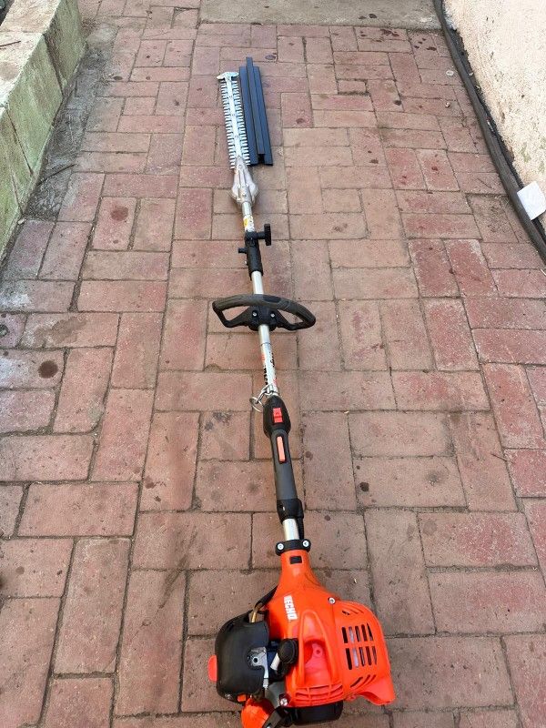 ECHO
21 in. 21.2 cc Gas 2-Stroke Hedge Trimmer with 33 in. Shaft