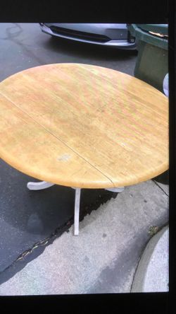 Kitchen table 3 ft