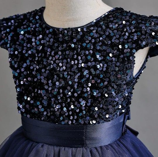 Girls Sequin Dress Size 8