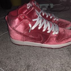 Nike Sb Dunk High Red Velvet Size 10 for Sale in Lake Elsinore CA OfferUp