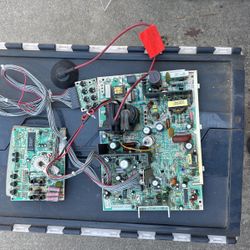 Wells Gardner P673 Arcade Video Game Monitor Chassis 