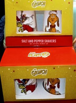 Grinch salt and pepper shakers new $6 each must pick up in Edinburg no holds if posted it's available