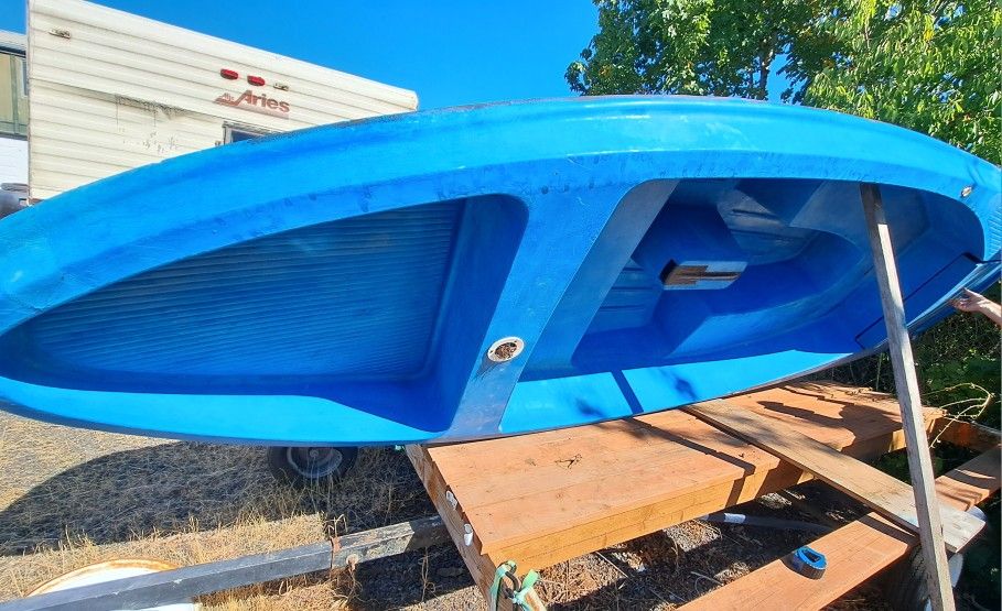 Fiber Glass Boat Only