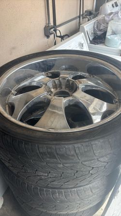 Set Of 4 Rims And Tires