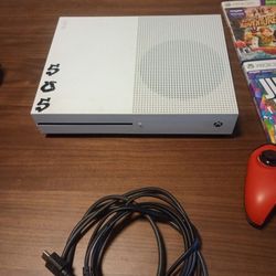 Xbox One S With Controller And 4 Games