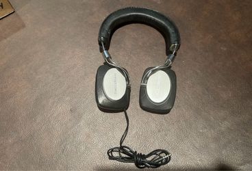 Bowers & Wilkins head phones