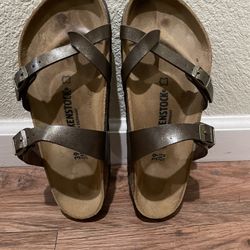 Birkenstocks Size 39 Womens Size 8 