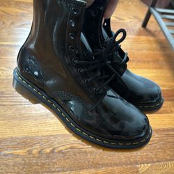 Doc Martin Boots Size 10 Never Worn