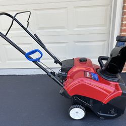 Toro Power Clear 518ZE Snowblower 