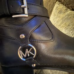 Original Mickael Kors Boots Size 8