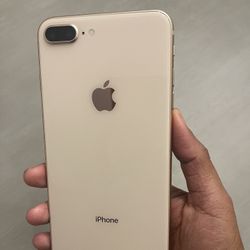 iPhone 8 Plus