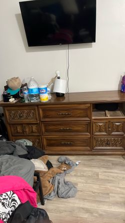 Wooden dresser with all drawers NEED GONE BY TOMORROW.