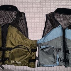 2 Life Vests For Kayak 
