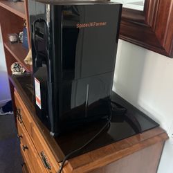 SPIDER FARMER DEHUMIDIFIER (NEVER USED)