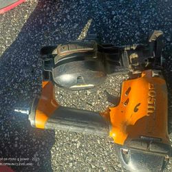 Roofing Nail Guns
