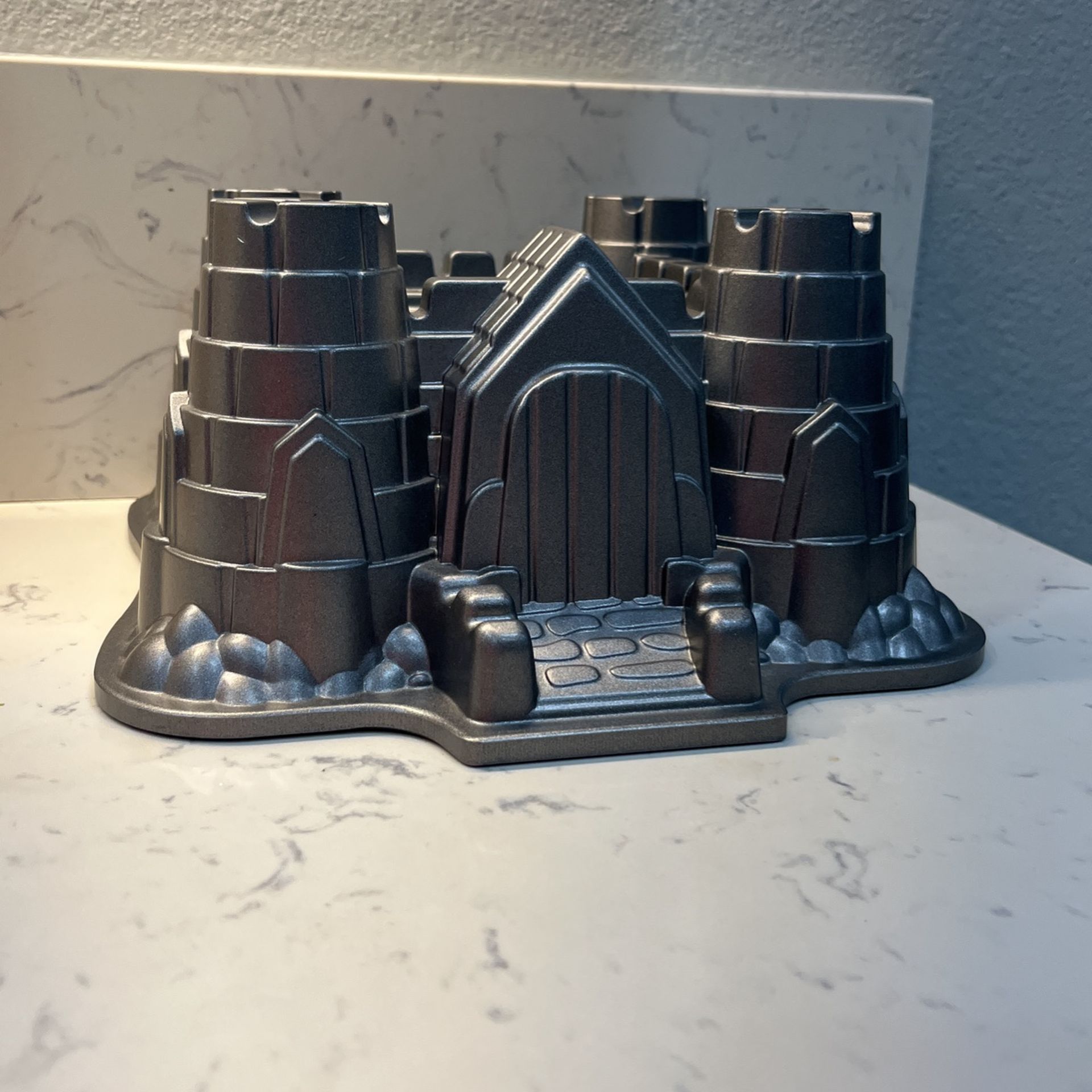 Nordic Ware Pro Cast Castle Bundt Pan