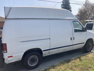1996 Ford E-350