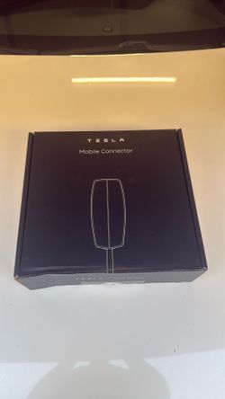OEM Tesla Mobile Connector