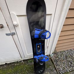 Salomon Pulse Snowboard 160 & Boots, Goggles, Helmet