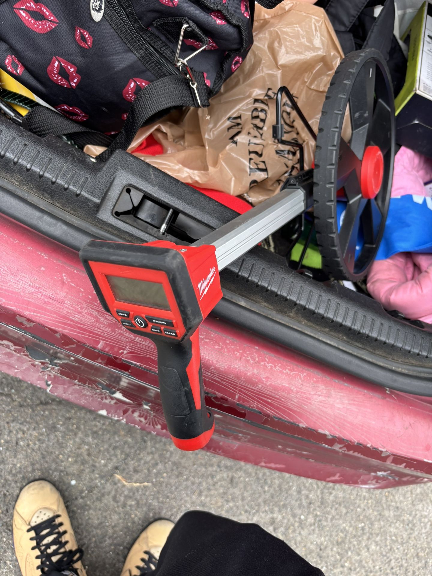 milwaukee digital wheel