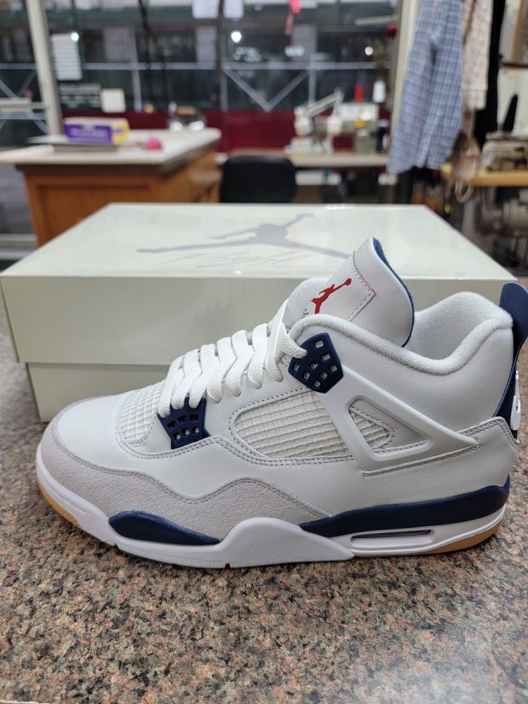 Air Jordan 4 Sb