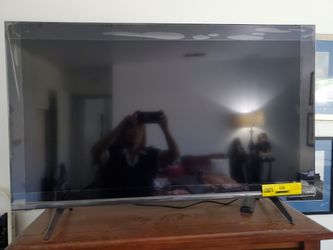 Vizeo 43-inch V Series Smart TV