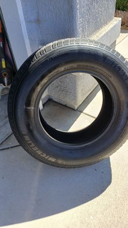 (4)Michelin tires 255/70R/17with good tread used