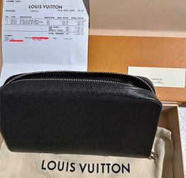 Louis Vuitton Zippy XL Taiga Noir w/ Box & Receipt