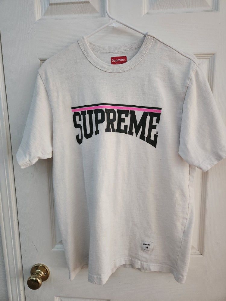 Supreme Lot Of 4 T Shirts Medium Used