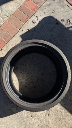 Pirelli Tire (Singular tire) 265 30 Zr20