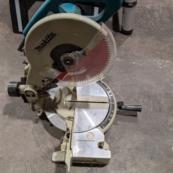 10" Makita Compound Miter Saw 