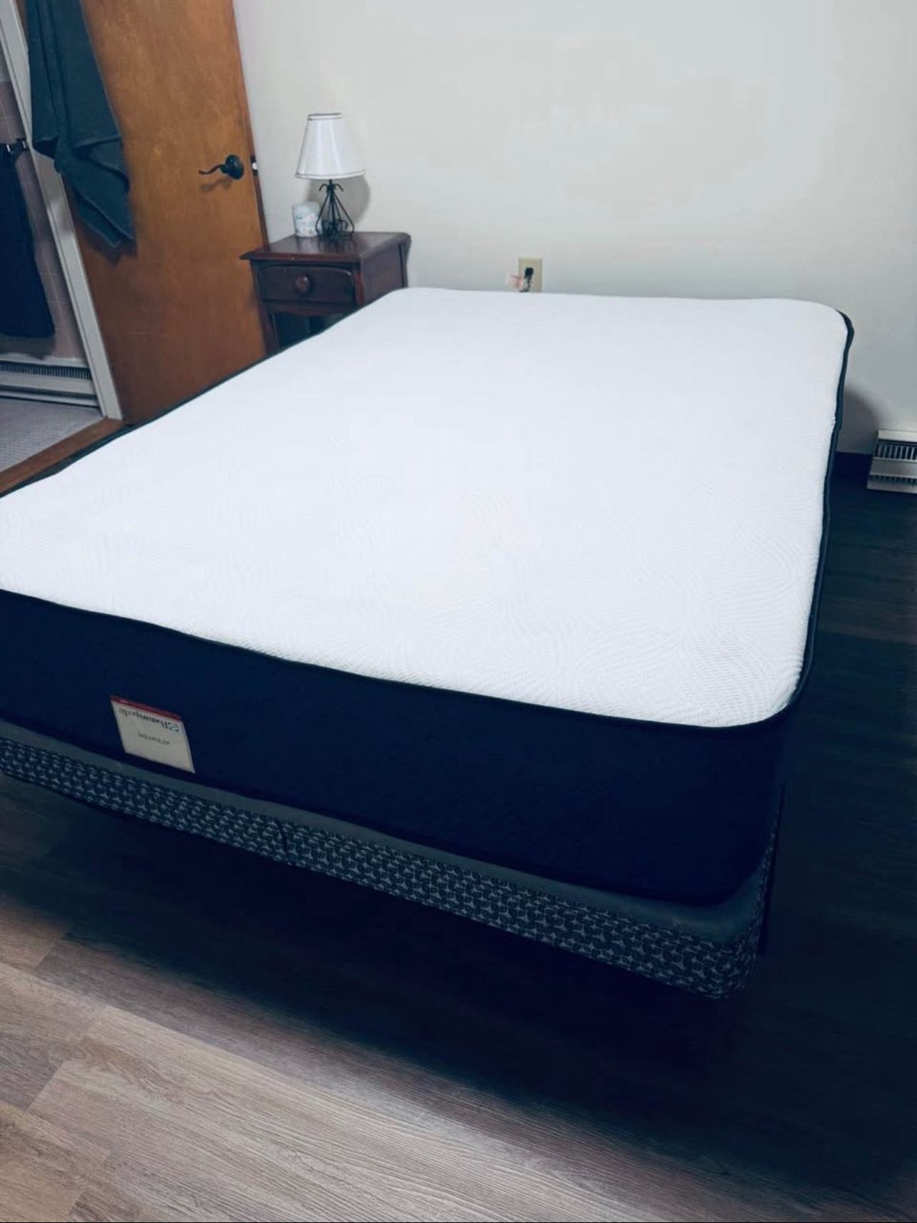 Queen Size Set Mattress And Box Brand New Delivery 🚚 Available 