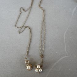 2 14k Yellow Gold Chain With Pendant 