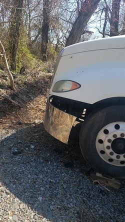 2007 prostar complete hood