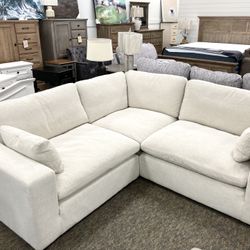 New 92” Square Sectional 🔥🔥 ULTRA PLUSH 