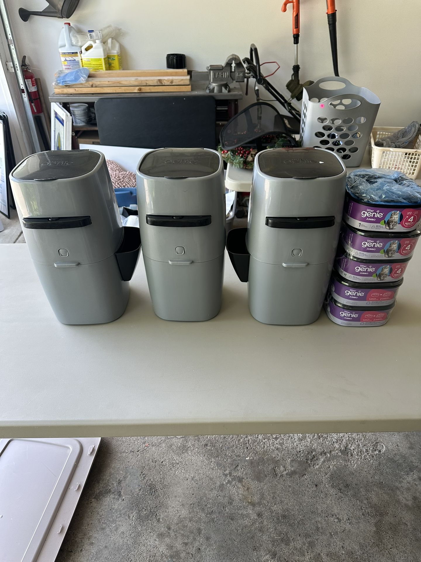 Litter genie cat litter dispensary system