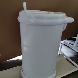 2 Uppi Diaper Pail 