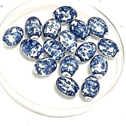 Lot Of 16 Vintage Asian Porcelain Beads 
