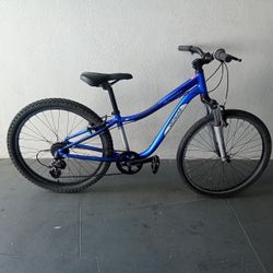 BICYCLE SPECIALIZED 7 SPEED NEW 