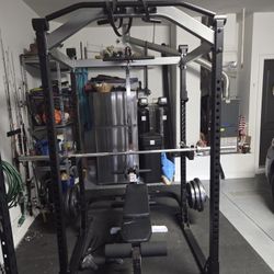 Power Rack With Lat Pull-down And Low Row