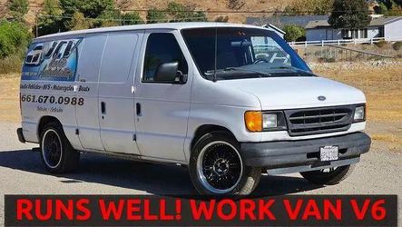 2001 Ford Econoline E150 Cargo