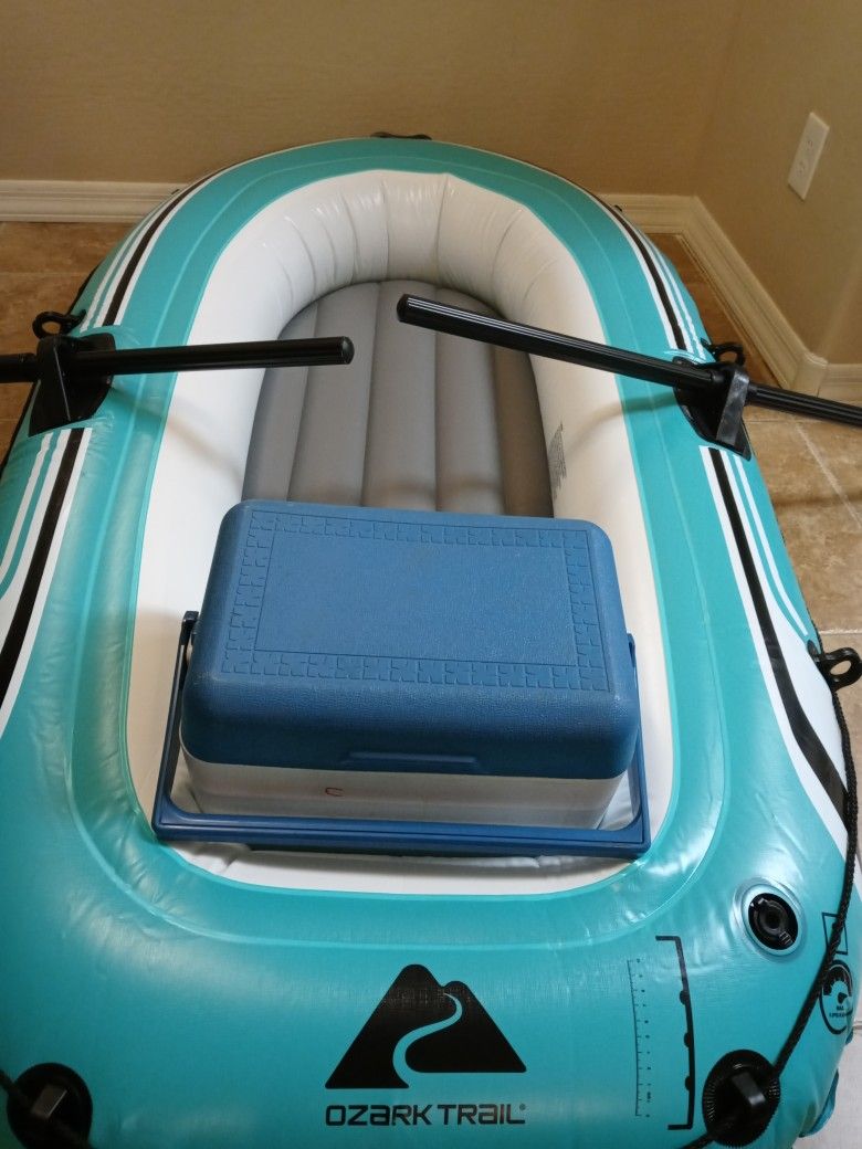 NEW IN BOX 2 Person Inflatable Fishing Boat Float Tube Raft with Oars