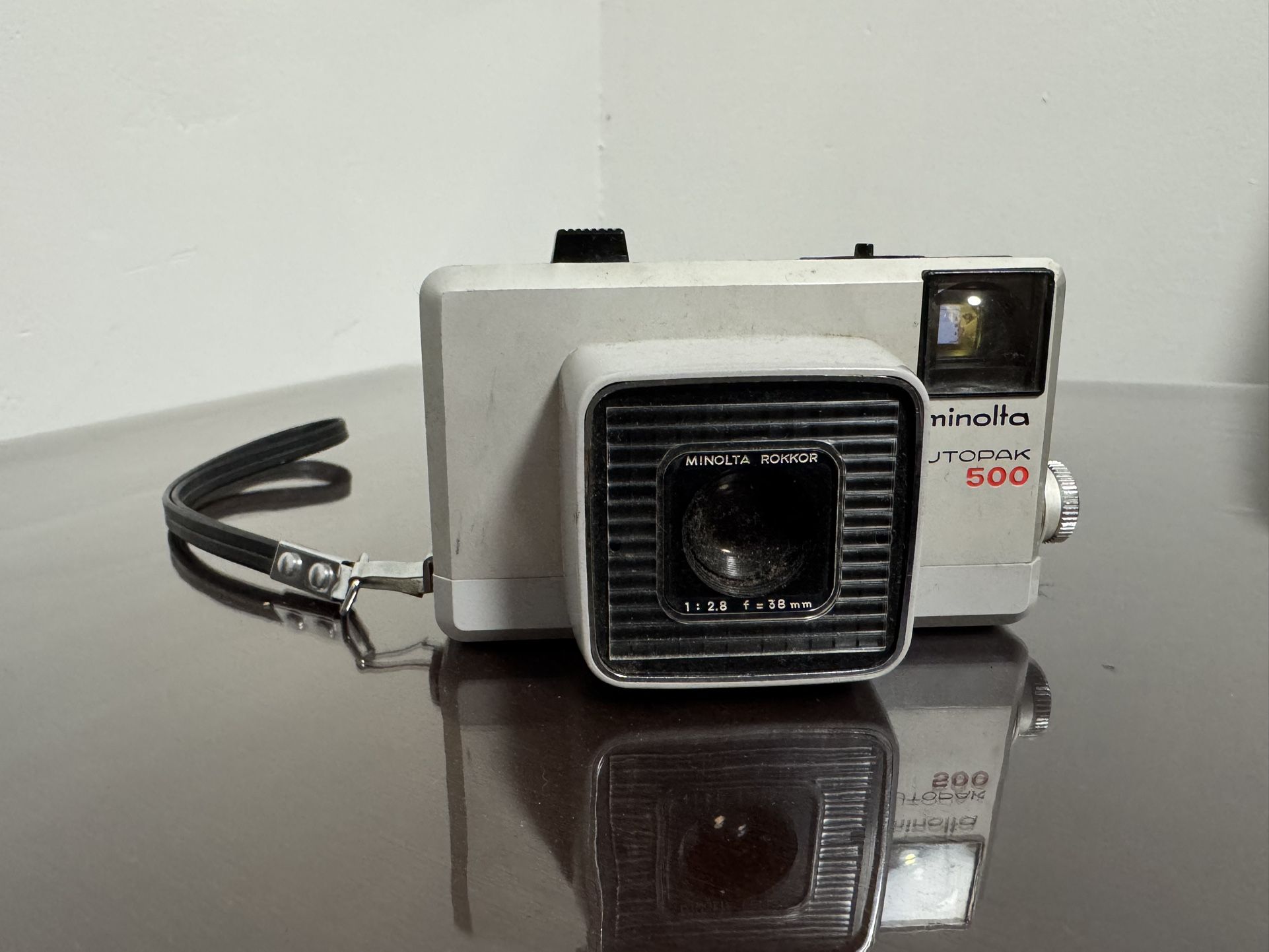 1966 Retro Minolta Autopak 500 126 Film Camera - With Strap