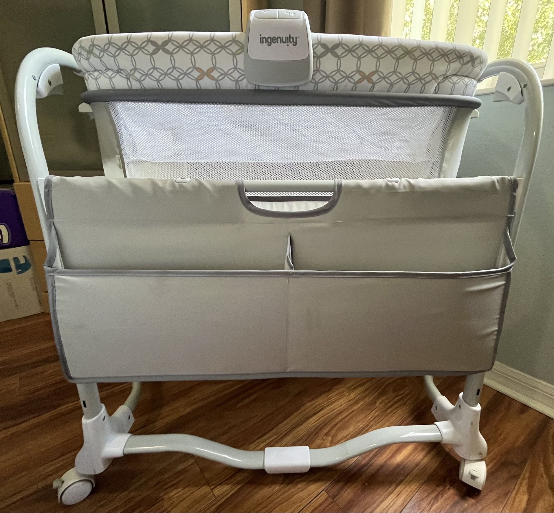 Ingenuity Dream & Grow Bedside Bassinet