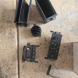 2004-2008 Pontiac Grand Prix AC Heater Temperature Control & Air Vents Complete Parts 