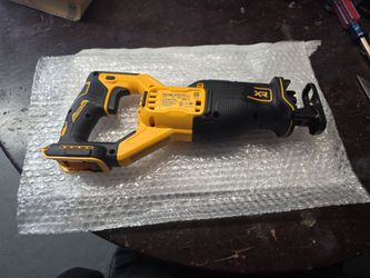Saw dewalt