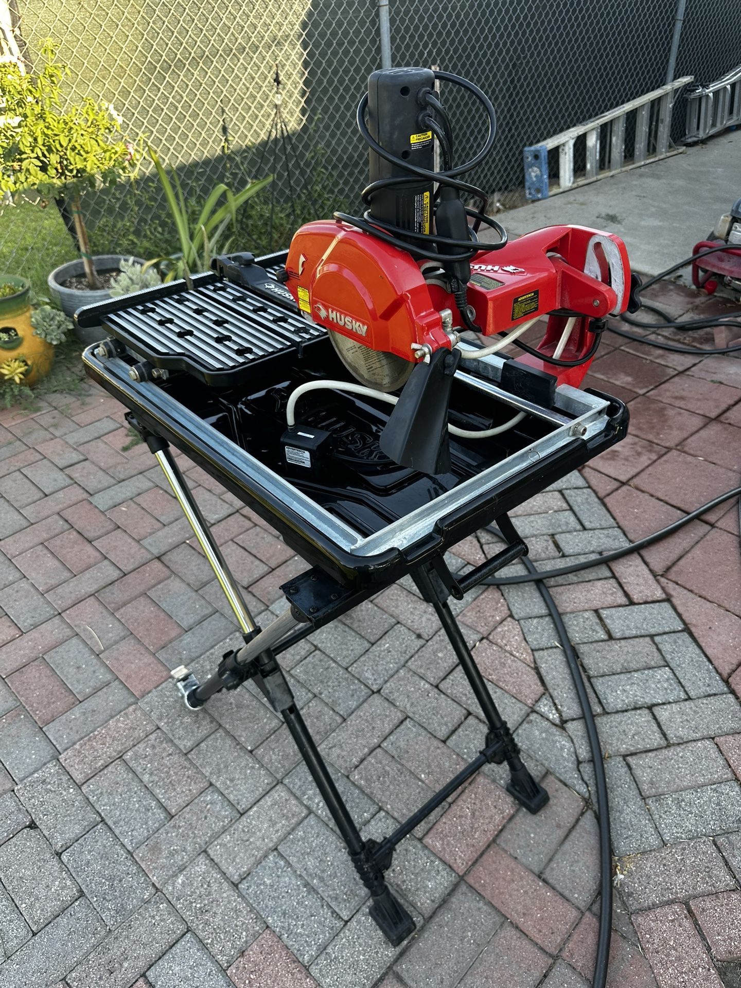 Husky 7” Wet Tile Saw Stone Laser Stand 7 Inch Like New Tilesaw