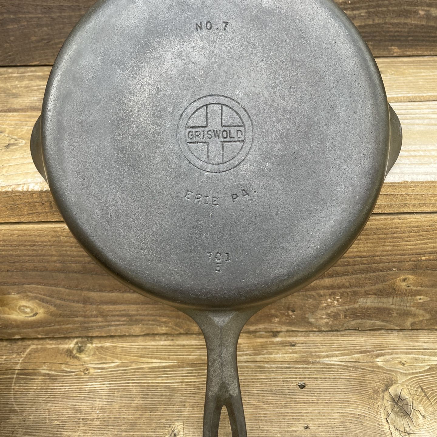 Griswold Cast Iron Skillet #5 724 for Sale in Pittsburgh, PA - OfferUp