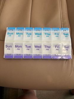 7-Day AM/PM Weekly Pill Organizer