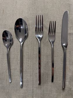 Villeroy & Boch NewWave Collection 60 Piece Flatware Set, Sleek, Tapered, Modern Design, 18/10 Stainless Steel, Service for 12